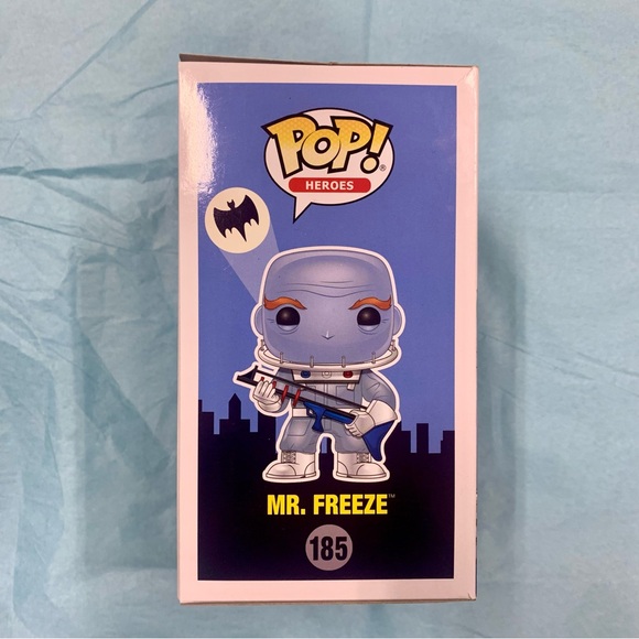 VAULTED Funko Pop! Mr. Freeze #185 Batman Classic TV Series DC Comics - Picture 6 of 7